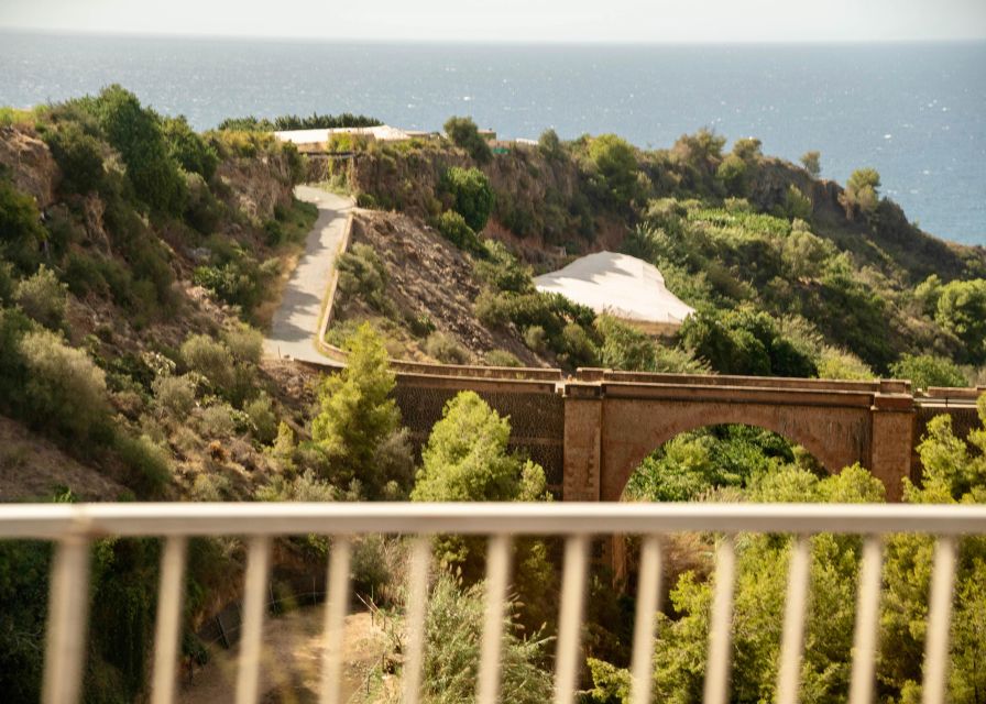 Torremolinos/Benalmadena: Nerja Caves Tour with Frigiliana - Practical tips so the day feels easy, not rushed