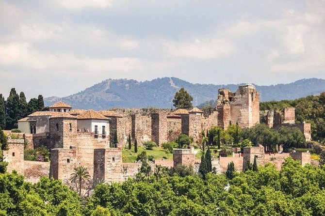 Ultimate Malaga History & Tapas - All Included Full Experience - Teatro Romano de Málaga: a short exterior pause with big context