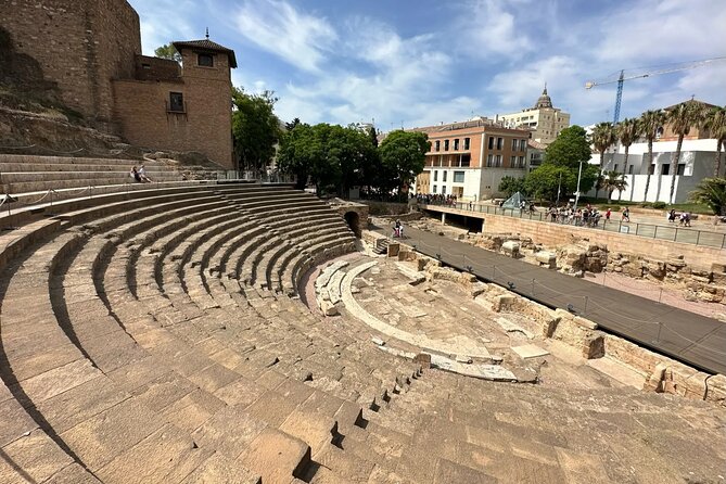 Ultimate Malaga History & Tapas - All Included Full Experience - The guides: local storytelling you can actually use