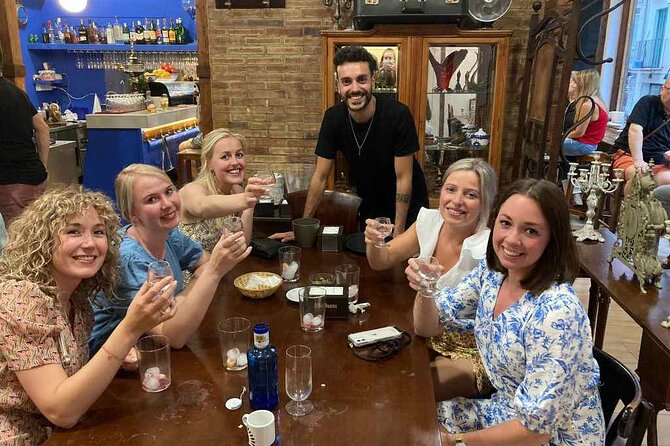 Wine and Tapas walking Tour in Malaga - Who this Malaga wine and tapas walk is best for
