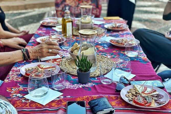 Winederlust Wine Tasting - What you actually eat and drink: Spanish charcuterie pairings